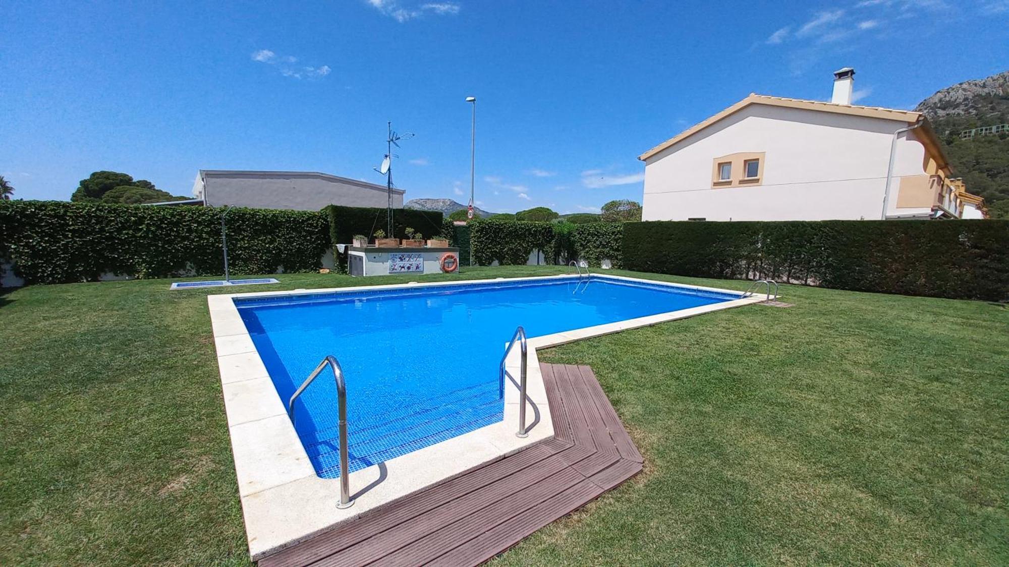 Apartamento Casa con patio y piscina comunitaria Estartit Costa Brava L'Estartit Exterior foto